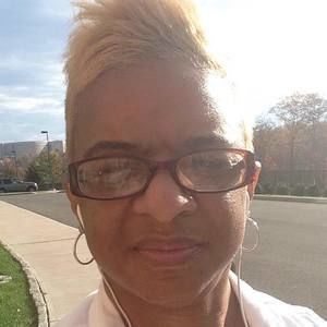 Meet your Posher, Angelita